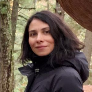 Meet your Posher, Dalia